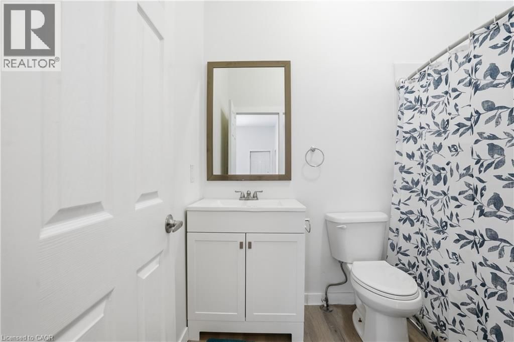 14 AVENUE PLACE Image 7