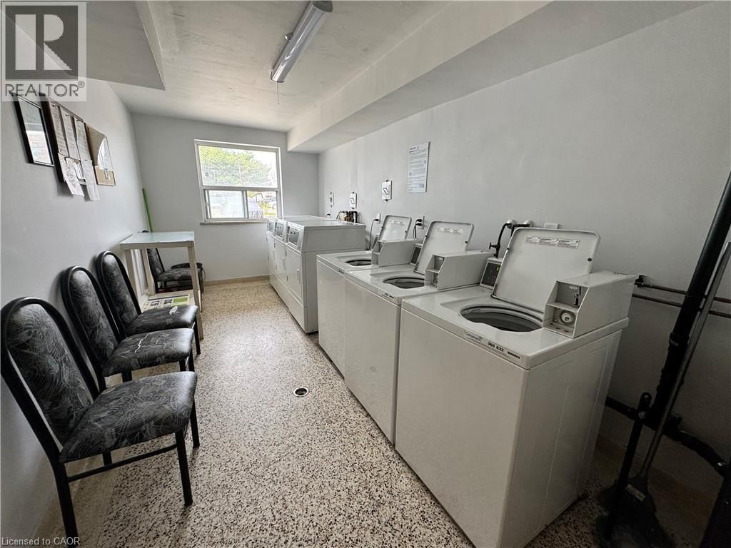 305 - 105 TIA DRIVE Image 13