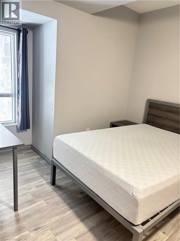 108 - 275 LARCH STREET Image 10