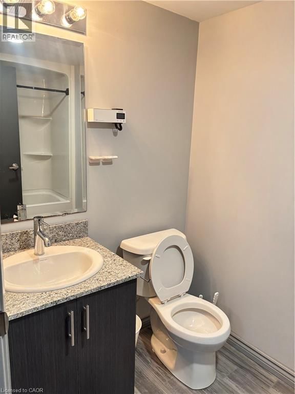 108 - 275 LARCH STREET Image 9