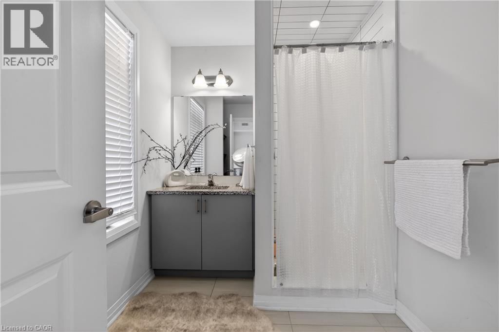 38 - 2 WILLOW STREET Image 15