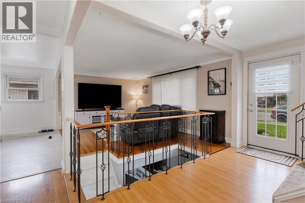 83 DUNSDON STREET Image 13