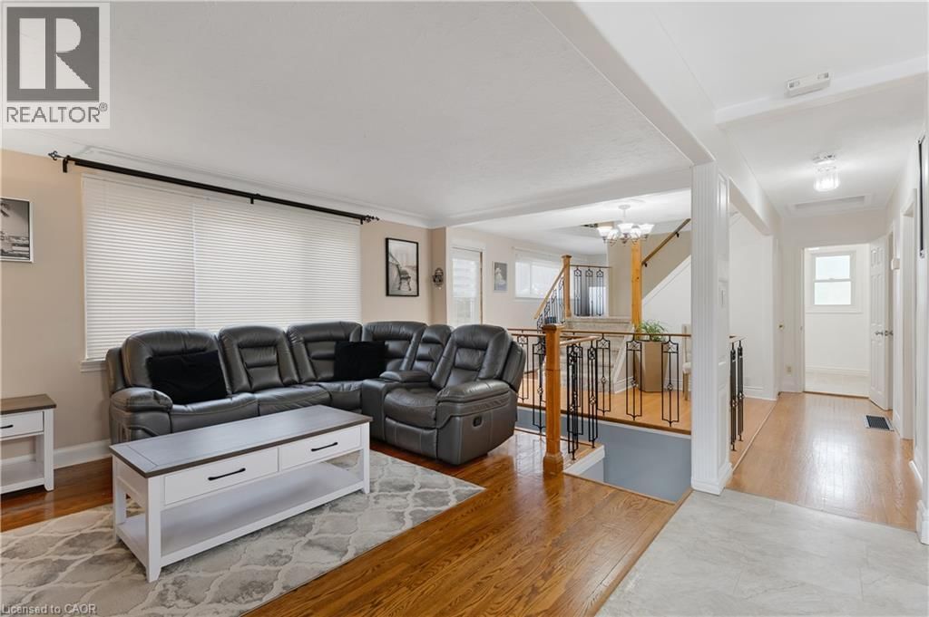 83 DUNSDON STREET Image 14