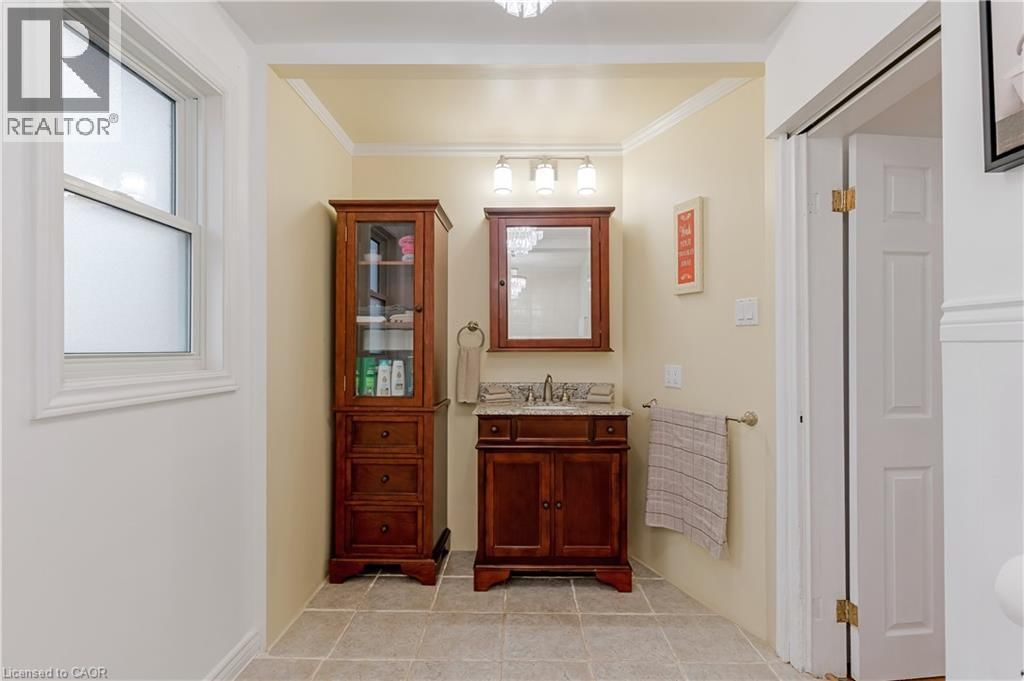 83 DUNSDON STREET Image 24