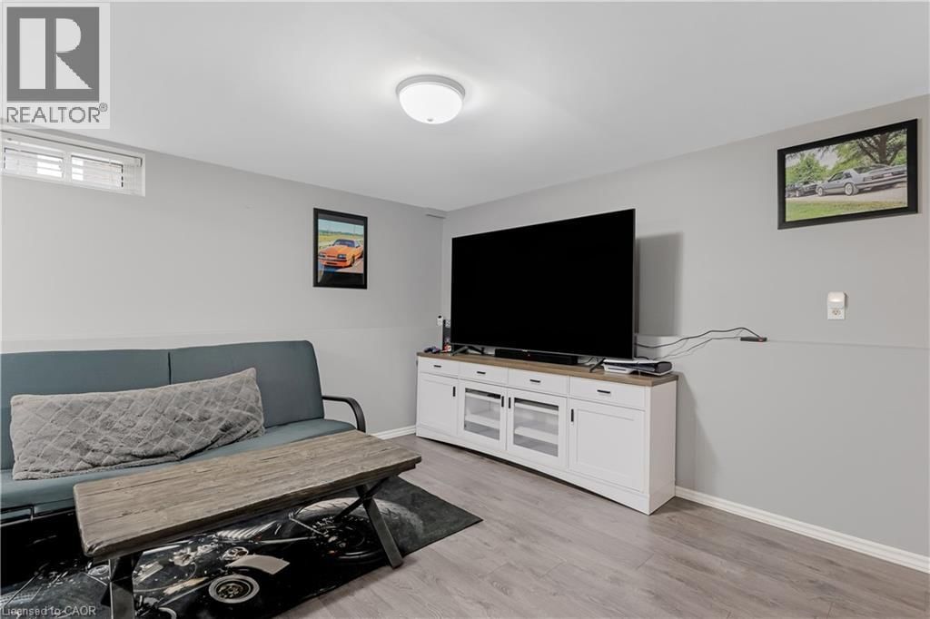 83 DUNSDON STREET Image 31