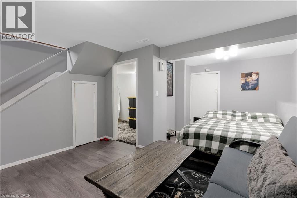 83 DUNSDON STREET Image 33