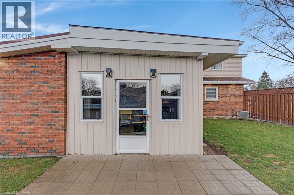 83 DUNSDON STREET Image 9