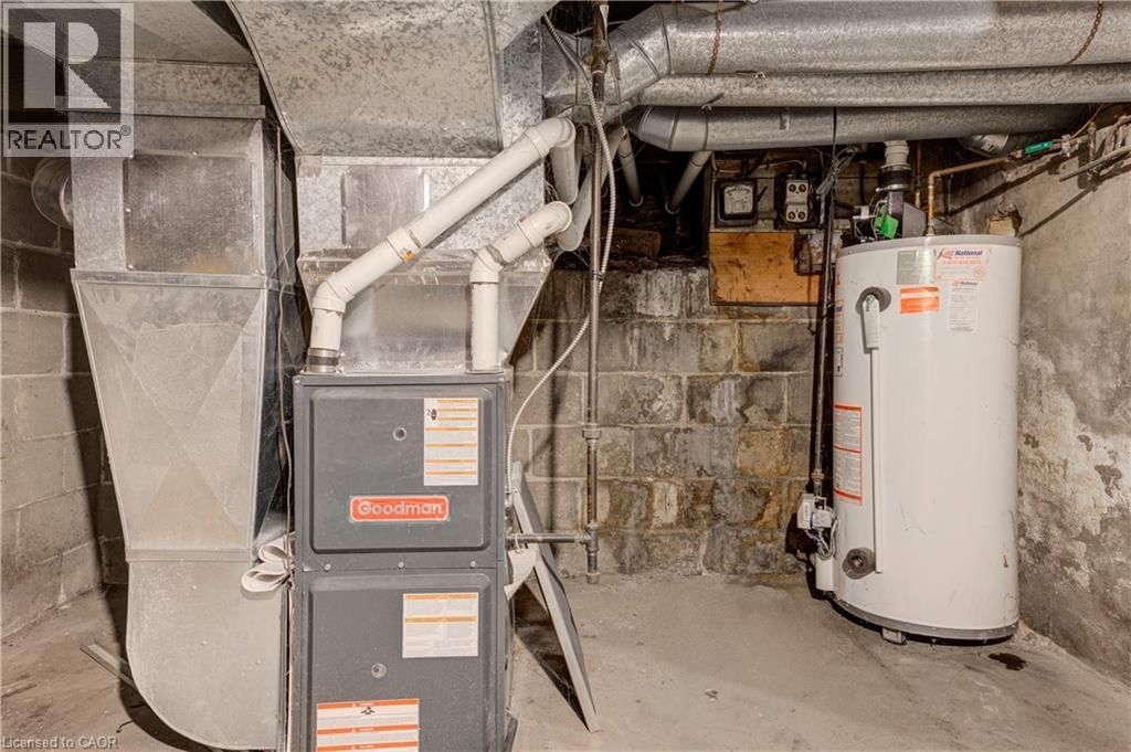 524 SIMCOE STREET Image 41