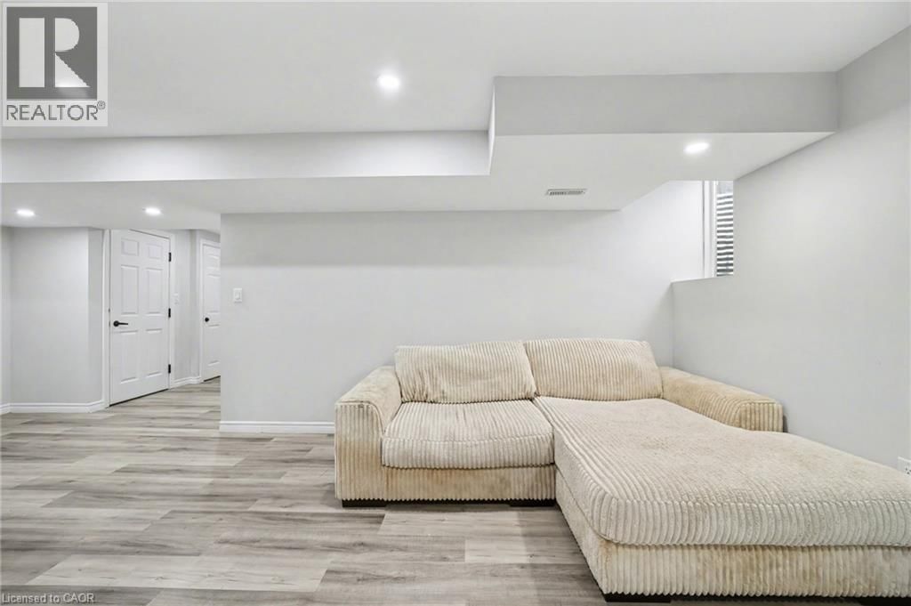 24 DERBY DRIVE Image 10