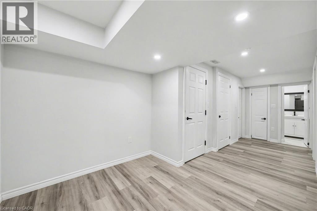 24 DERBY DRIVE Image 11