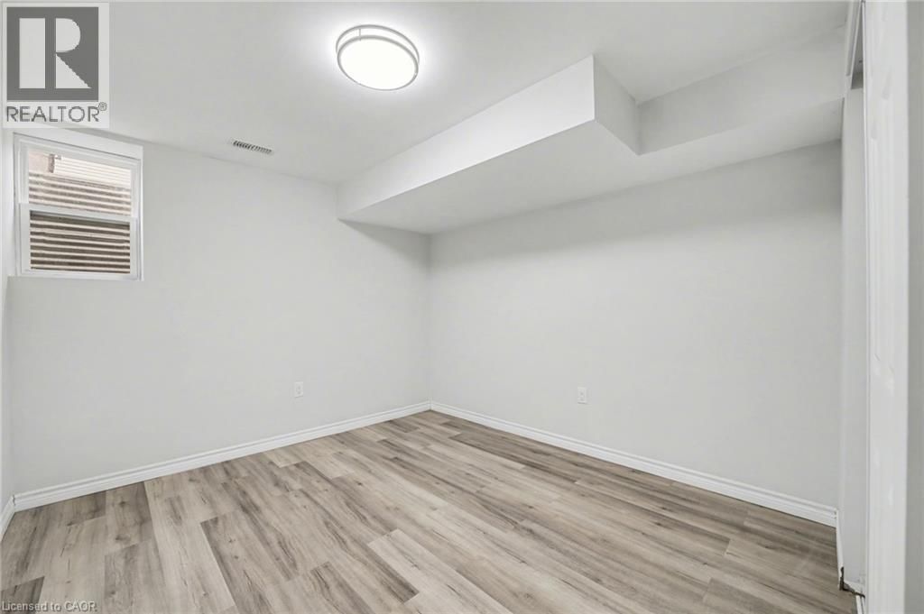 24 DERBY DRIVE Image 16