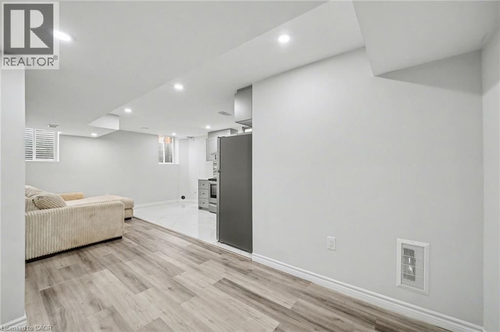 24 DERBY DRIVE Image 8