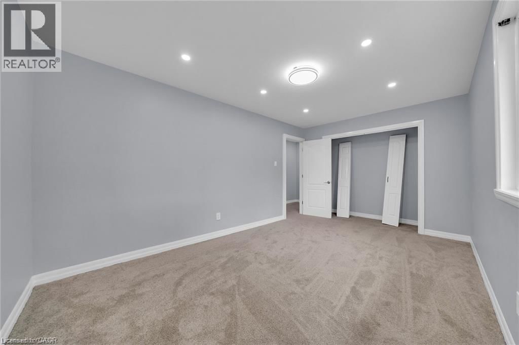 4 - 451 WOODVIEW ROAD Image 18