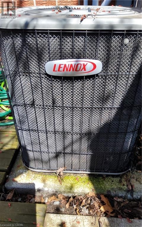 4 - 451 WOODVIEW ROAD Image 28