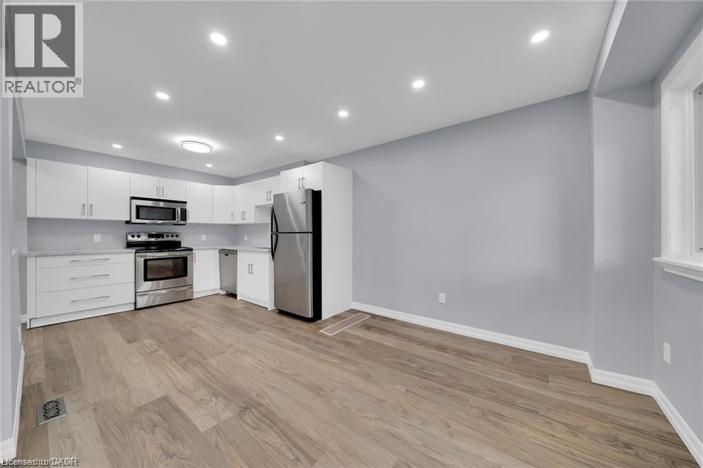 4 - 451 WOODVIEW ROAD Image 9