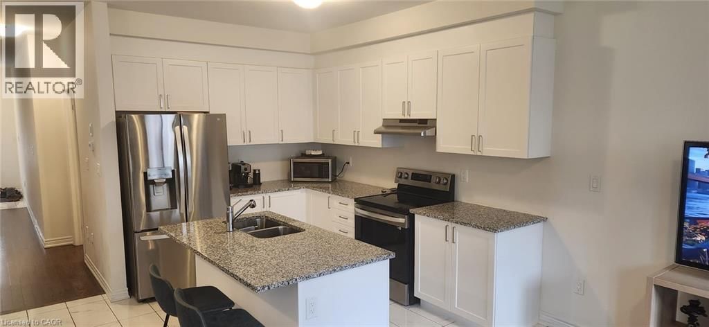 130 ICE PALACE CRESCENT Image 2