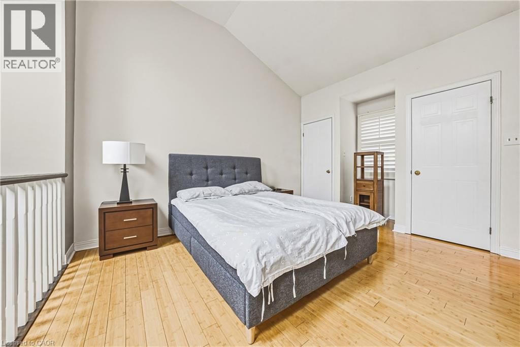 11 - 1275 MAPLE CROSSING BOULEVARD Image 13