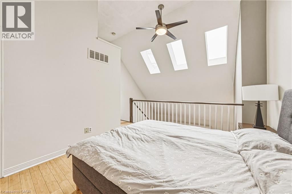 11 - 1275 MAPLE CROSSING BOULEVARD Image 14