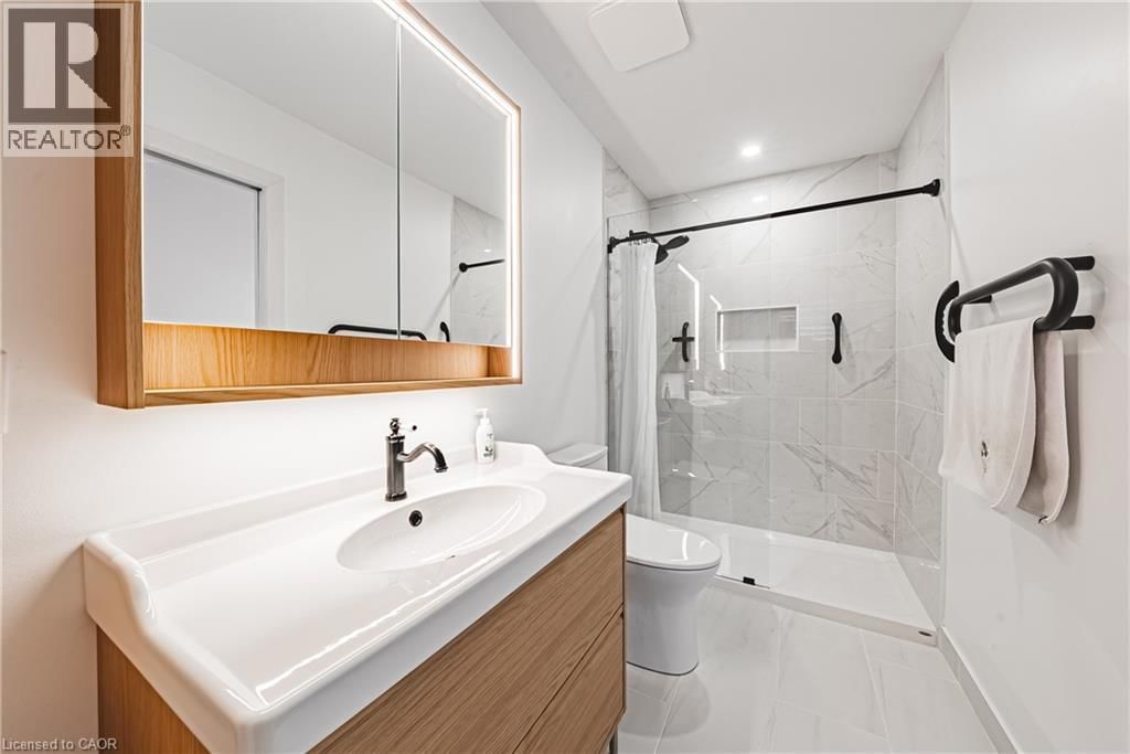 11 - 1275 MAPLE CROSSING BOULEVARD Image 15