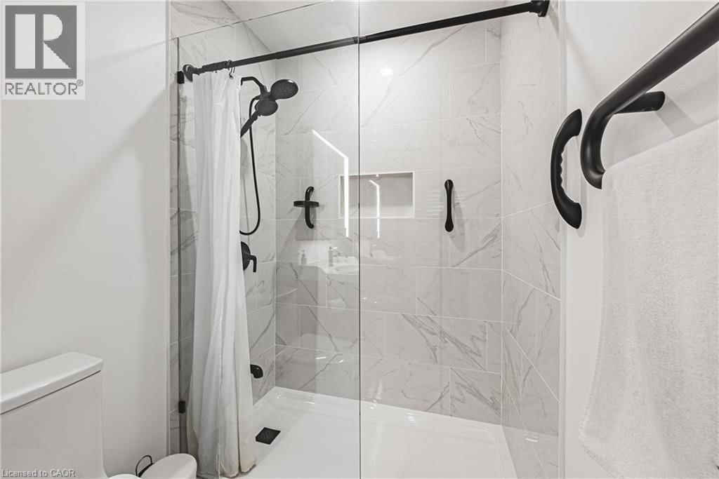 11 - 1275 MAPLE CROSSING BOULEVARD Image 16