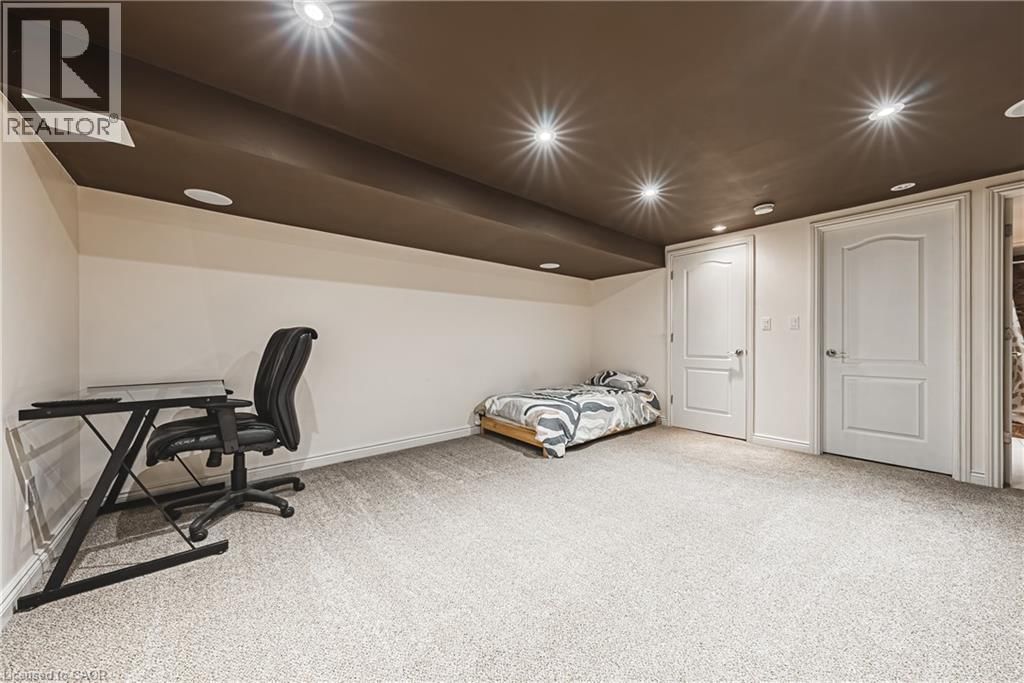 11 - 1275 MAPLE CROSSING BOULEVARD Image 18