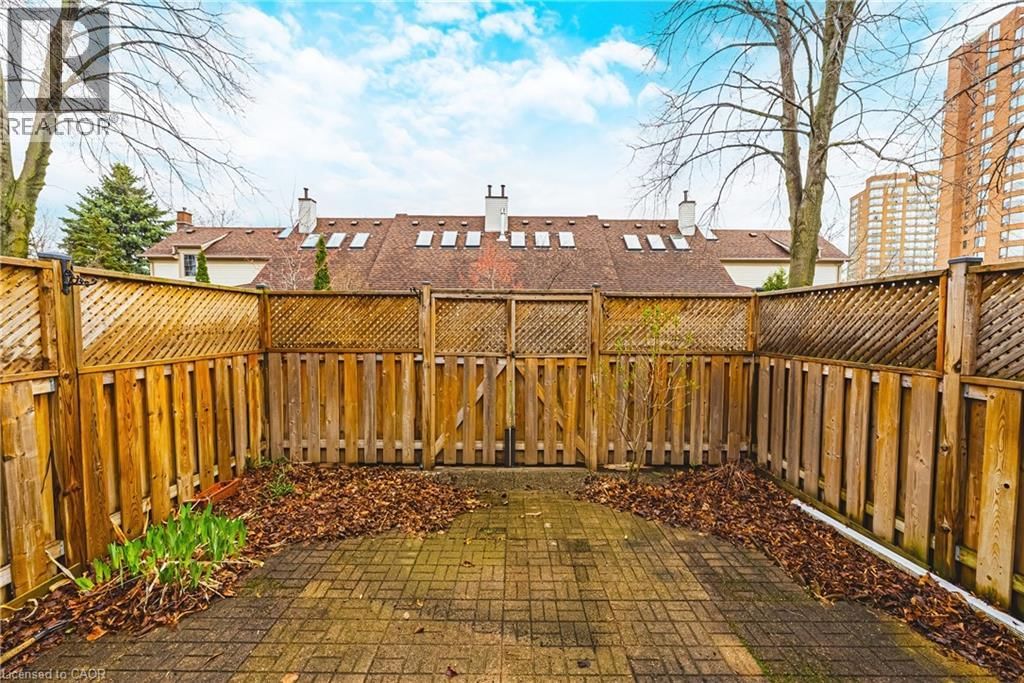 11 - 1275 MAPLE CROSSING BOULEVARD Image 21