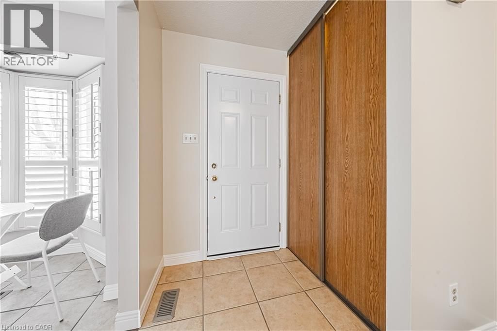 11 - 1275 MAPLE CROSSING BOULEVARD Image 3