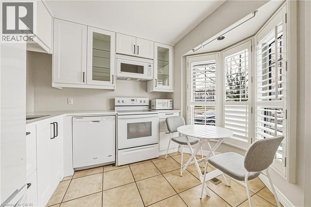 11 - 1275 MAPLE CROSSING BOULEVARD Image 4