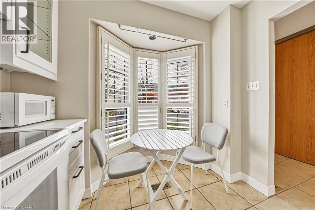 11 - 1275 MAPLE CROSSING BOULEVARD Image 6