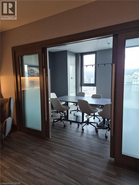 818 - 75 JAMES STREET SOUTH Image 16