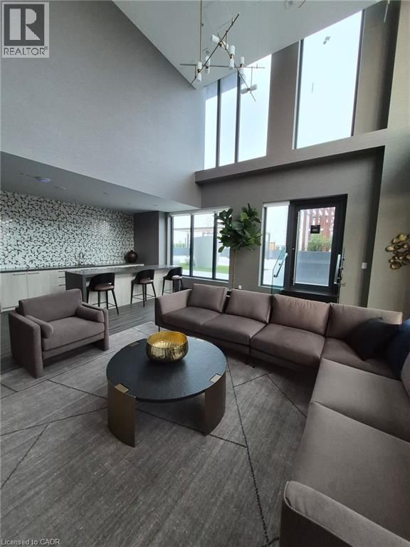 818 - 75 JAMES STREET SOUTH Image 22