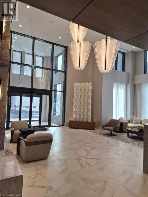 818 - 75 JAMES STREET SOUTH Image 34