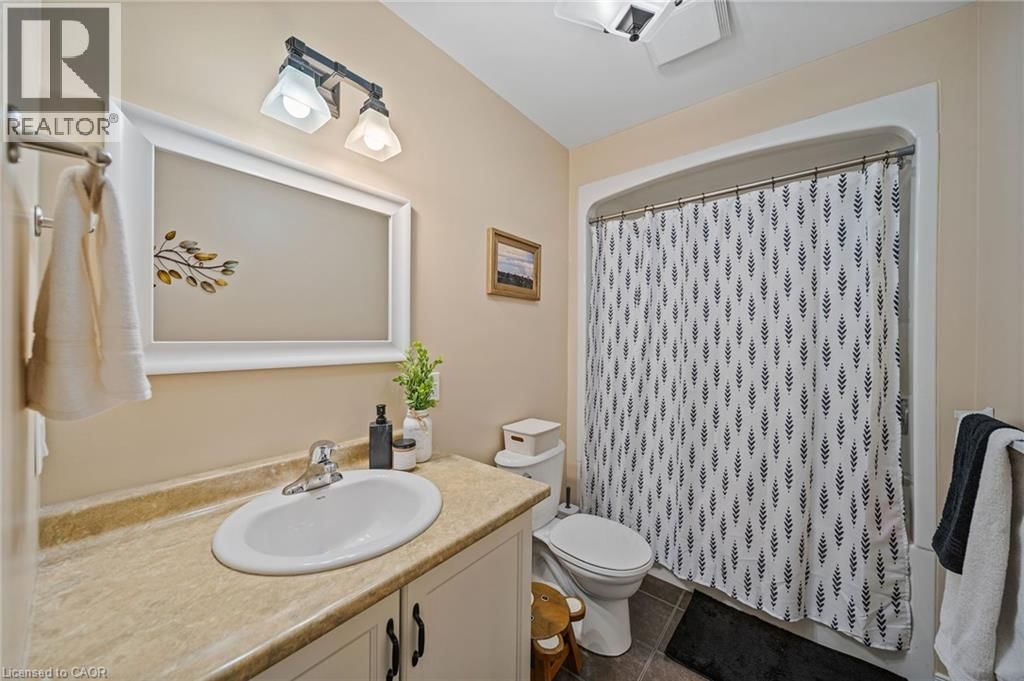 2461 HIGHWAY 6 Image 16