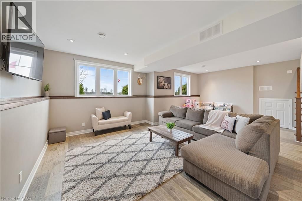 2461 HIGHWAY 6 Image 25