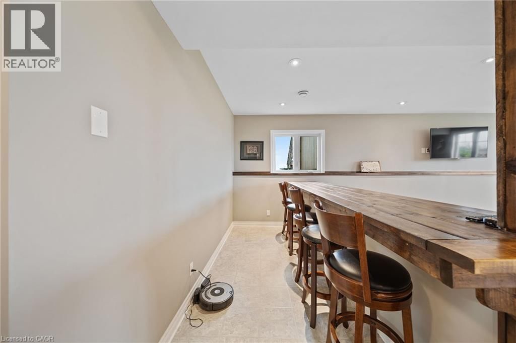 2461 HIGHWAY 6 Image 28