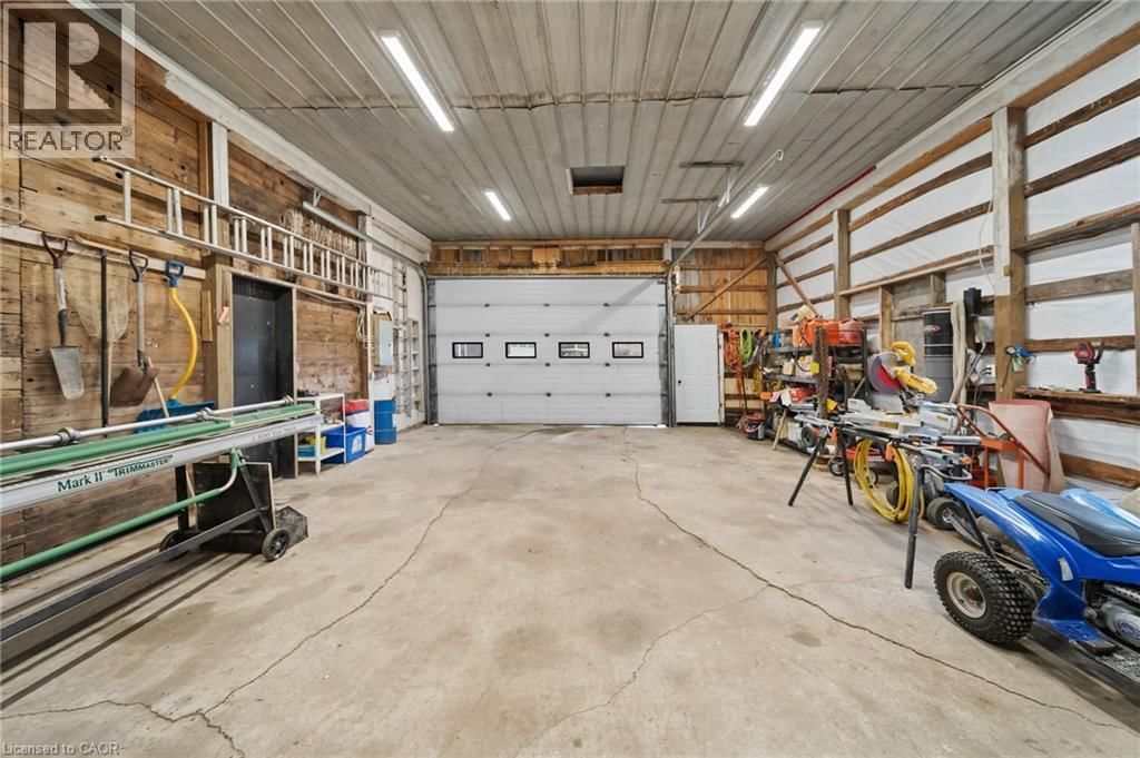 2461 HIGHWAY 6 Image 39