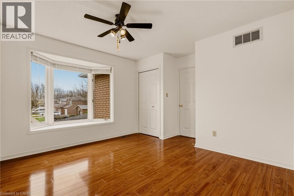 90 LYNNETTE DRIVE Image 36