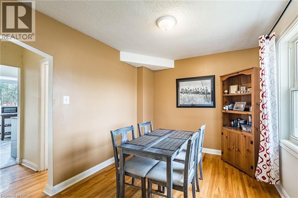 40 ELLIS CRESCENT NORTH Image 10