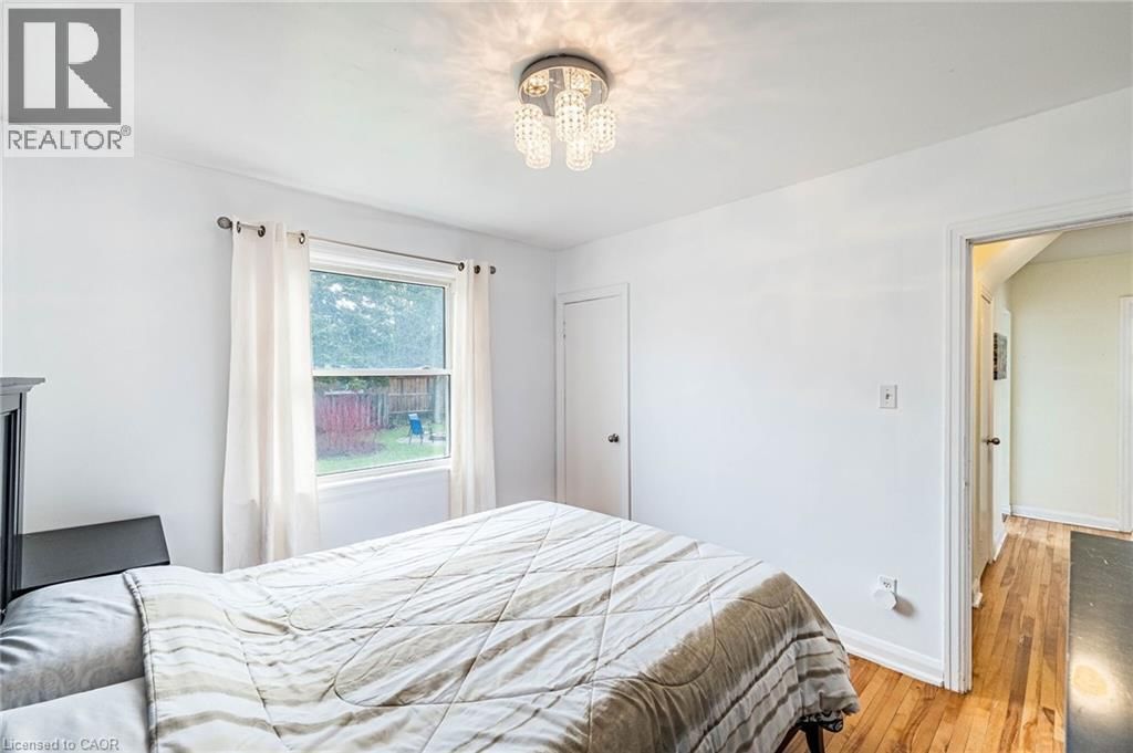 40 ELLIS CRESCENT NORTH Image 20