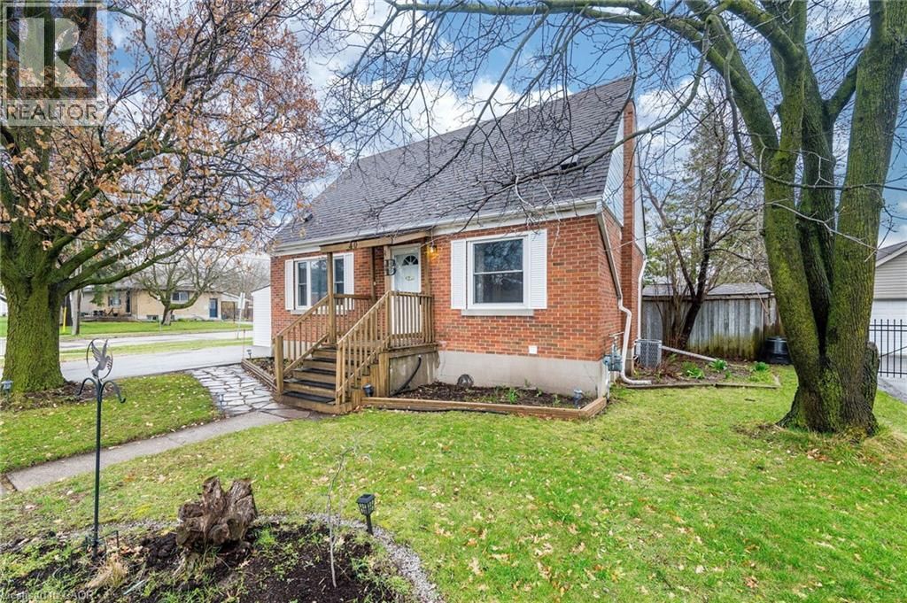 40 ELLIS CRESCENT NORTH Image 3