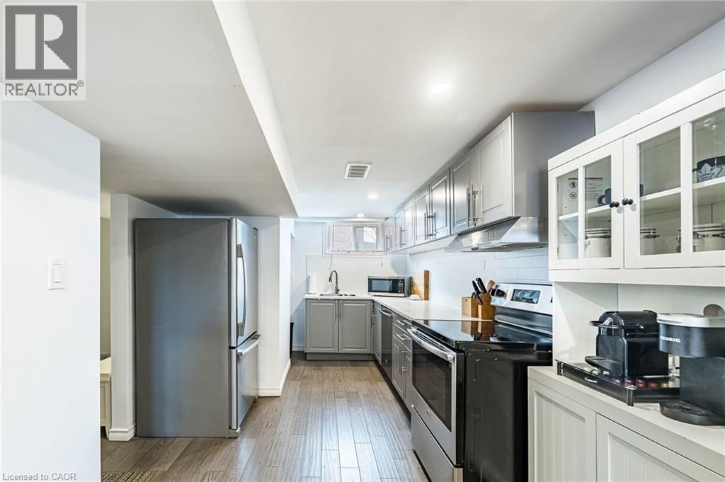 40 ELLIS CRESCENT NORTH Image 33