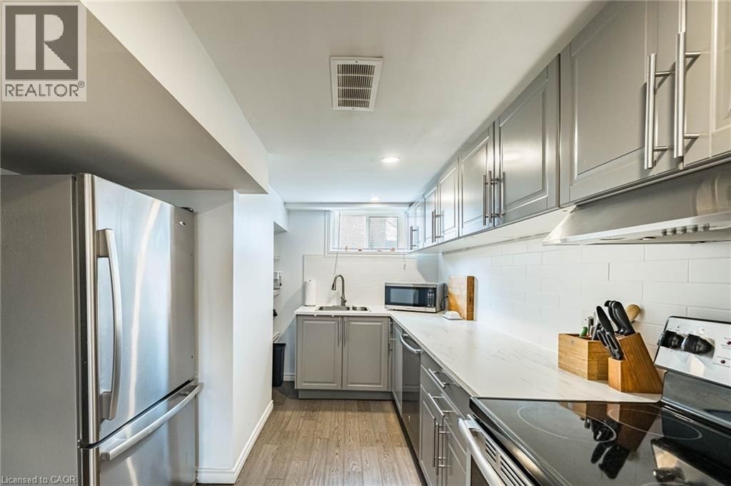 40 ELLIS CRESCENT NORTH Image 34