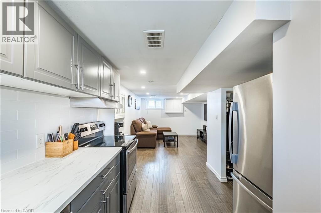 40 ELLIS CRESCENT NORTH Image 38