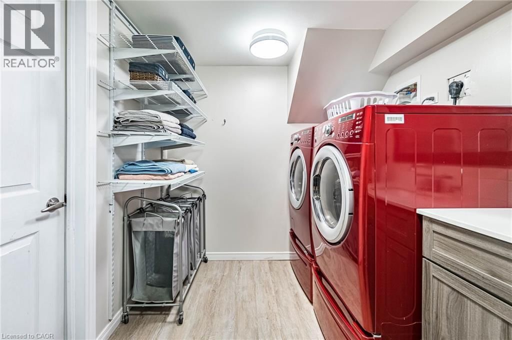 40 ELLIS CRESCENT NORTH Image 45