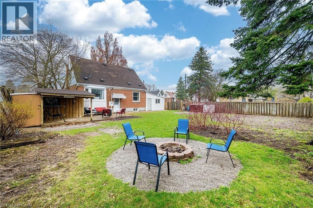 40 ELLIS CRESCENT NORTH Image 46