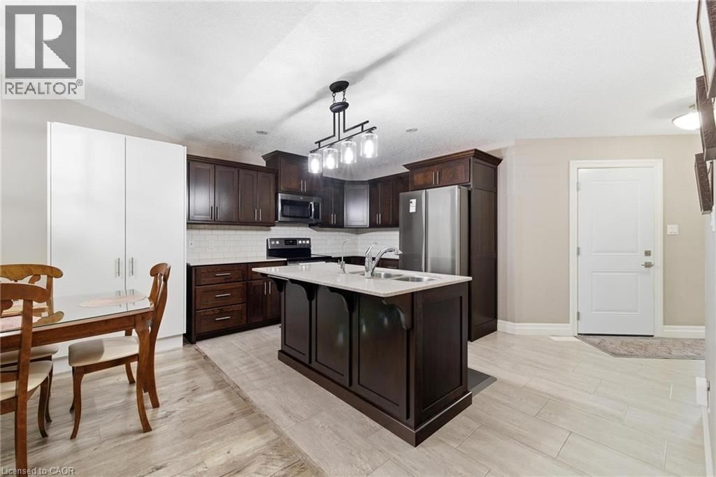 235 KROTZ STREET EAST Image 7