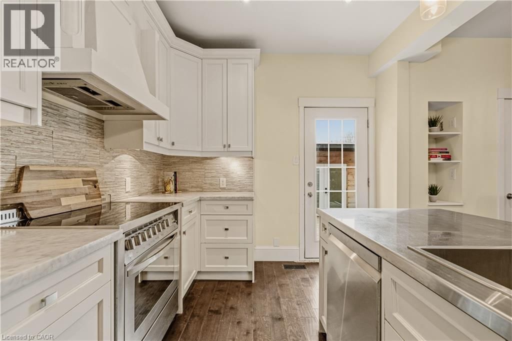 104 BARNESDALE AVENUE NORTH Image 11