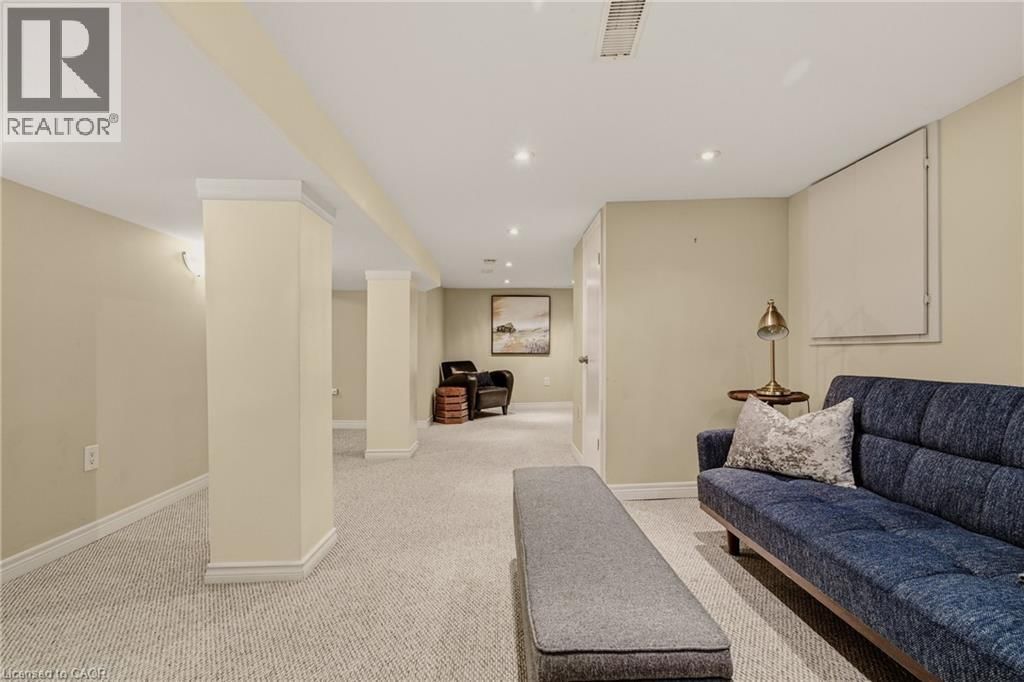 104 BARNESDALE AVENUE NORTH Image 27