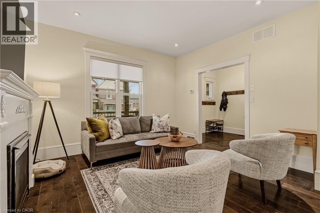 104 BARNESDALE AVENUE NORTH Image 5