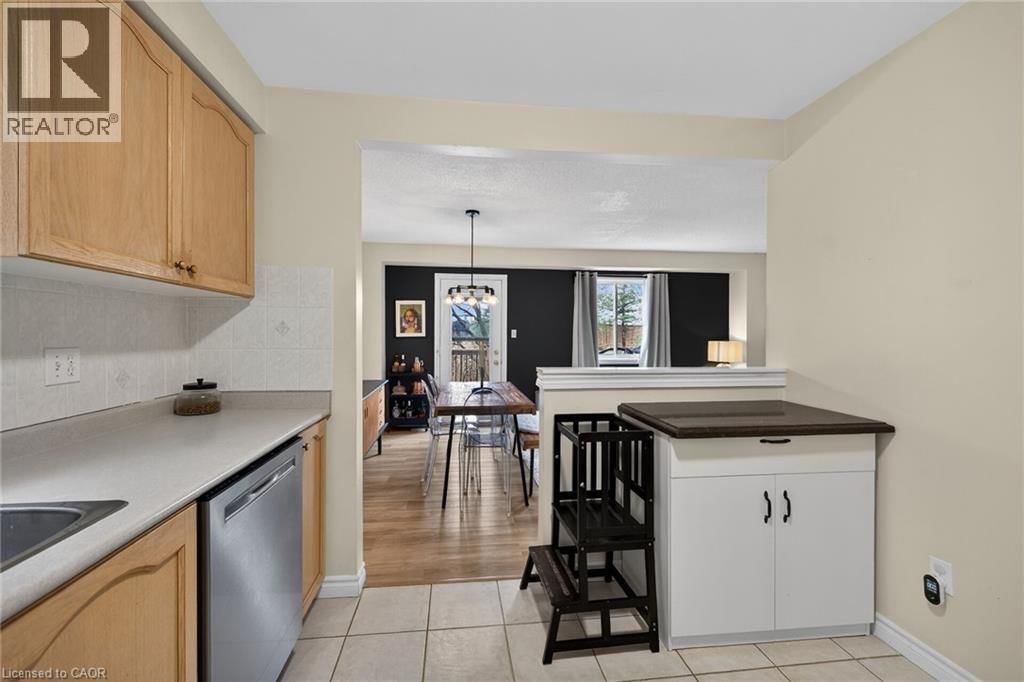 64 - 30 BRAEMAR AVENUE Image 10